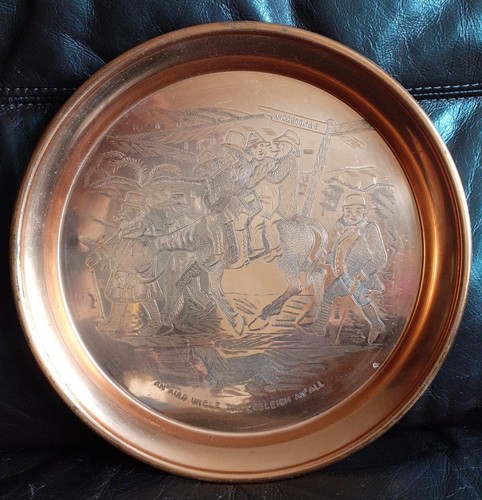 Vintage retro round - round, engraved