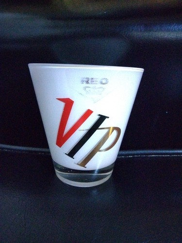 Unique smokey white vip - unique,