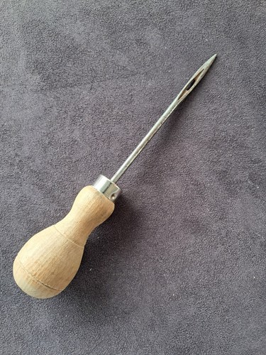 Vintage sewing awl - sewing,
