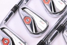 Taylormade R11 Irons /