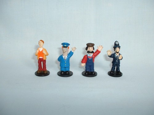 Postman pat little red - &,