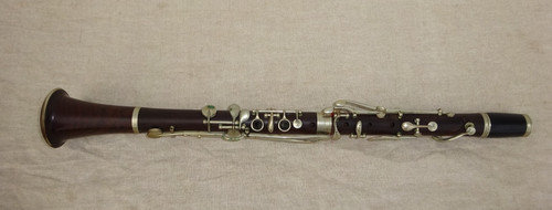 Old clarinet approx - old,