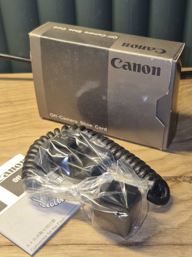 Genuine canon off - camera, shoe