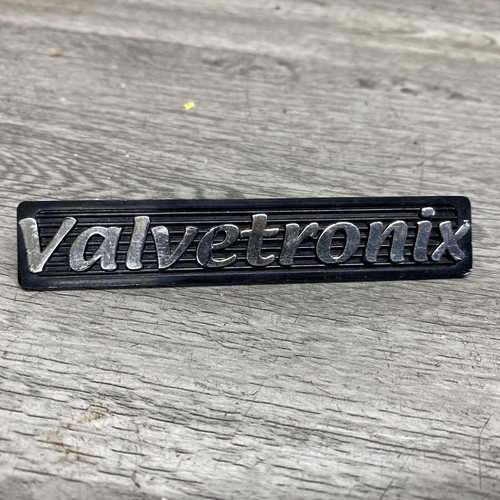 Vox valvetronix guitar amp - vox,