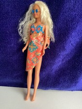 Rare Sindy SUMMER LOOKS DOLL &
