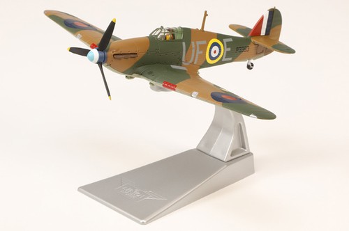 Corgi hurricane mk - 1/72,
