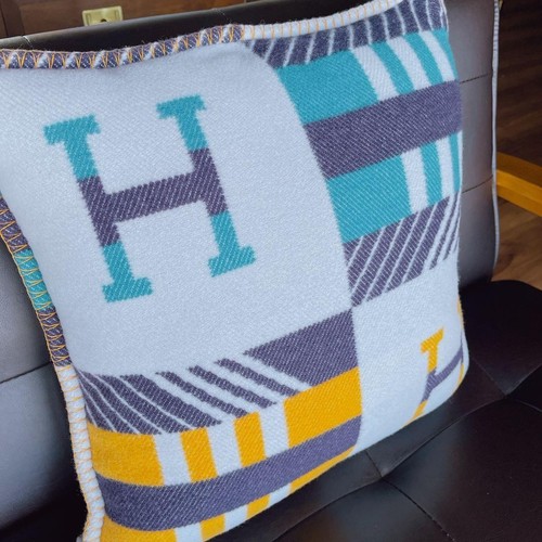 Hermes avalon jump cushion - avalon,