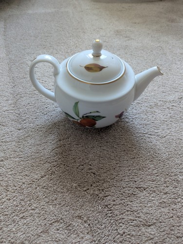 Royal worcester gold - worcester, pattern