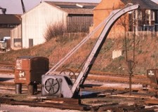 PHOTO  CRANE IN  NEWBURY YARD 1968