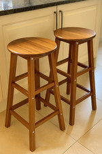 Set of 2 Wooden Bar Stools