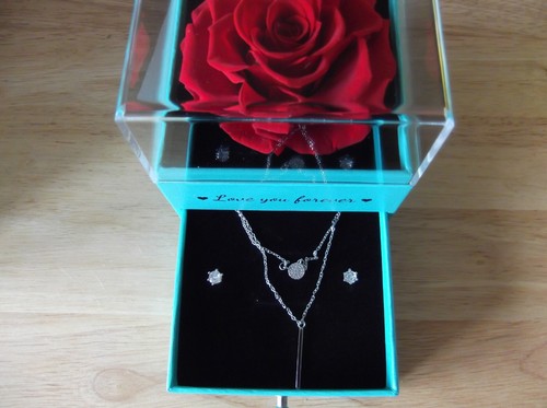 Preserved rose box - preserved,