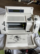 Cricut Personal Electronic Cutting Machine with 5 cartridges