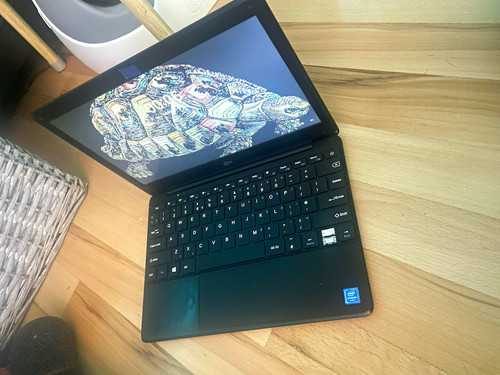 Iota compact laptop - compact, 14”