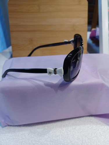 Chanel bows sunglasses black - bows,