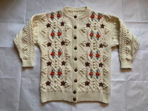 Vintage hand knitted - hand,