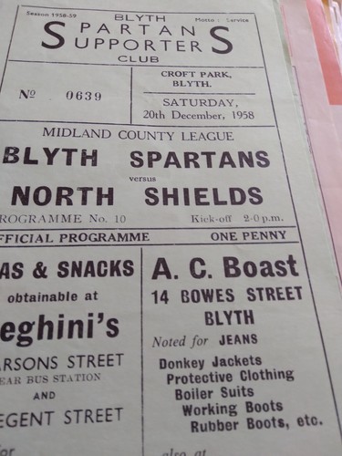 Blyth spartans north shields - v,