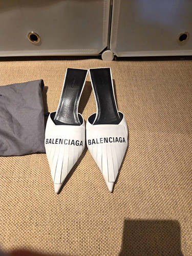 Balenciaga white black logo - white/black,