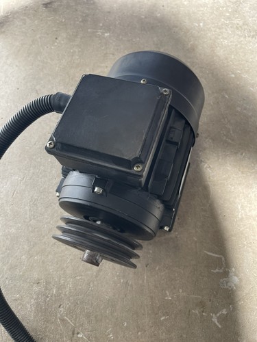 1kw pole 3000rpm 3 phase - 1.1kw,