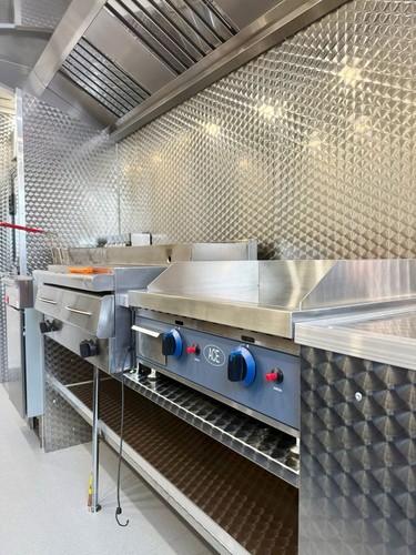 2015 food truck fully equipped - 2015,