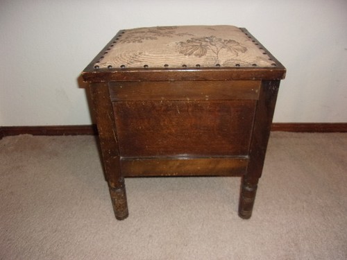 Vintage wooden commode - ,