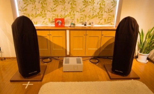 802 series luxury speaker - b&w,