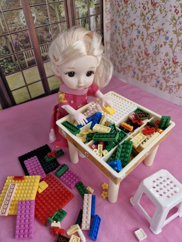 Dolls house sindy brats - dolls, lego