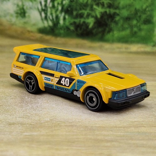 Hot wheels volvo 240 drift - hot,