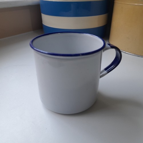 Vintage enamel mug - enamel,