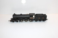 Hornby OO Gauge R150 B12 Class 4-6-0 NE Black 7476 Steam Loco & Tender - Unboxed