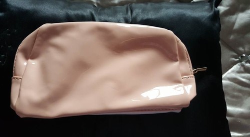 Avon peach white cosmetic - peach, /