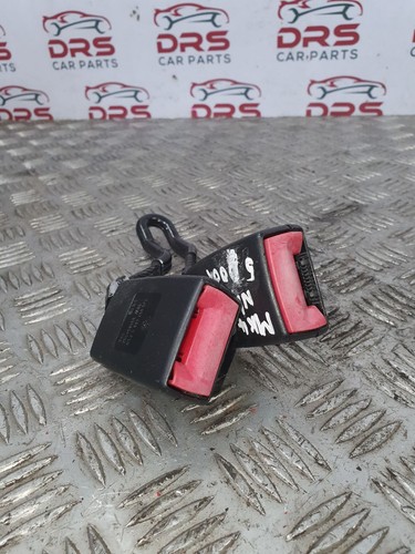 Golf rear seatbelt - seatbelt, buckle