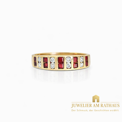 585 gold ring - ruby, diamonds