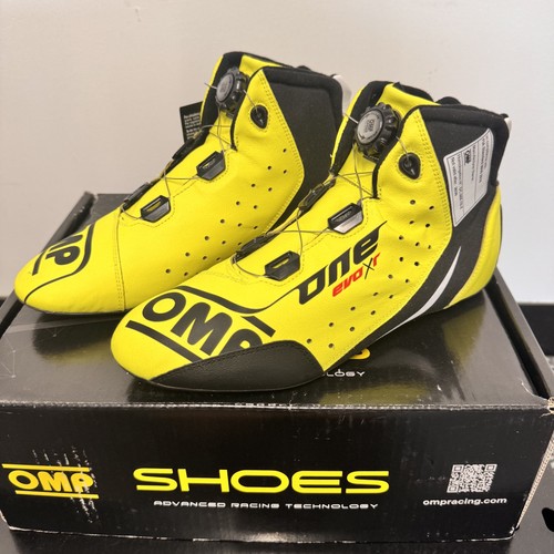 Omp one evo racing driver - evo, r