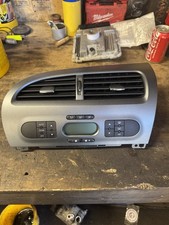 Mk2 Seat Leon Dash Centre Air Vents And Climate Controls  1P2819110