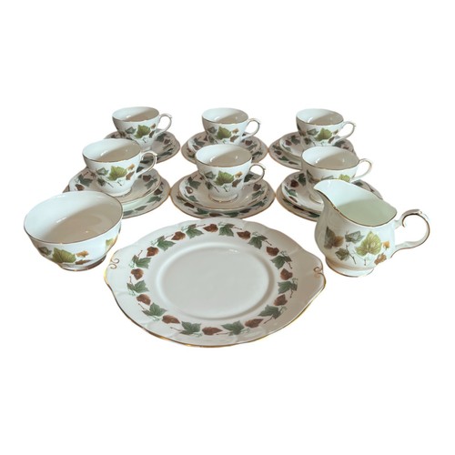 Duchess tea cup - saucers, w/