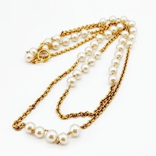 NO TARIFF Chanel Necklace Gold