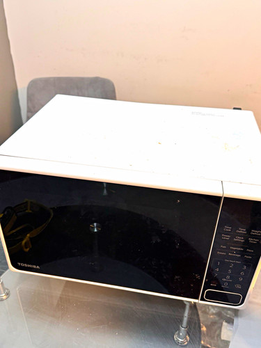 Toshiba em20pf 20l 800w - mm-em20pf(wh),