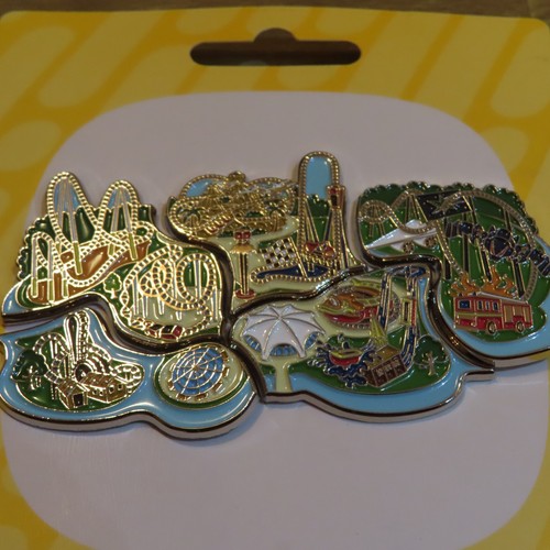 Thorpe park pin badge - badge, map