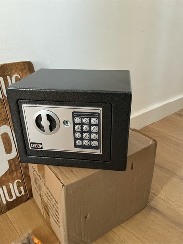 Electronic home safe digital