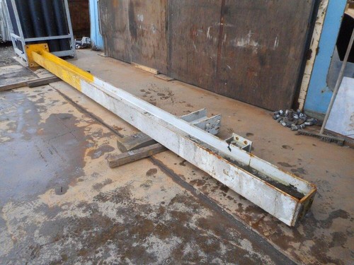 Used universal column post - used,