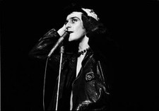 Gary Holton Lead Singer With