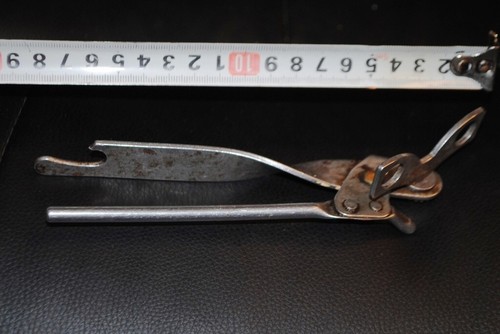 Vintage metal can opener - ,), tin