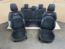 Focus half leather interior - half,