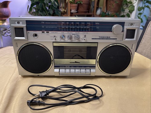 Vintage toshiba stereo radio - vintage,