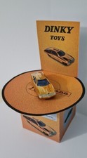 DINKY 352  UFO ED STRAKER CAR DISC STAND ( MODEL CAR NOT INCLUDED  ) ..