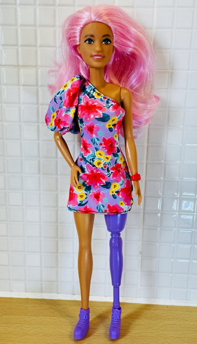 Mattel barbie fashionistas - mattel,