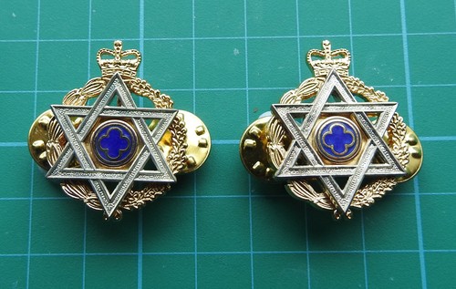 Pair collar badges - collar, british