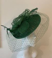 Emerald green fascinator hat - emerald,