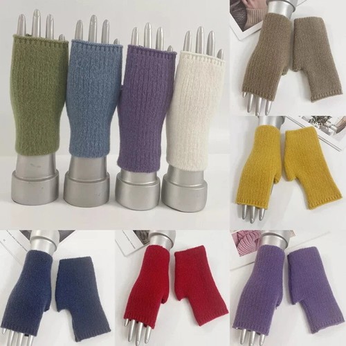 Warm knitted gloves - warm,