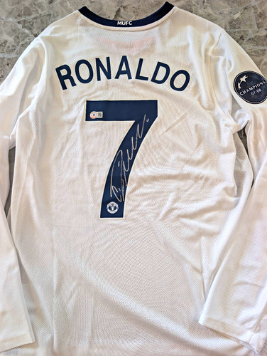 Cristiano ronaldo signed - cristiano,